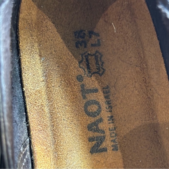 NAOT Sz 7 Wedges Mary Jane Shoes With Red Accent and Trim Hook & Eye Closure - Picture 7 of 14